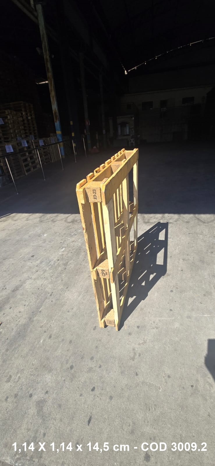 PALLET DESCARTAVEL 1,14 X 1,14 — foto real da R Ximenes em Contagem MG — vista 3