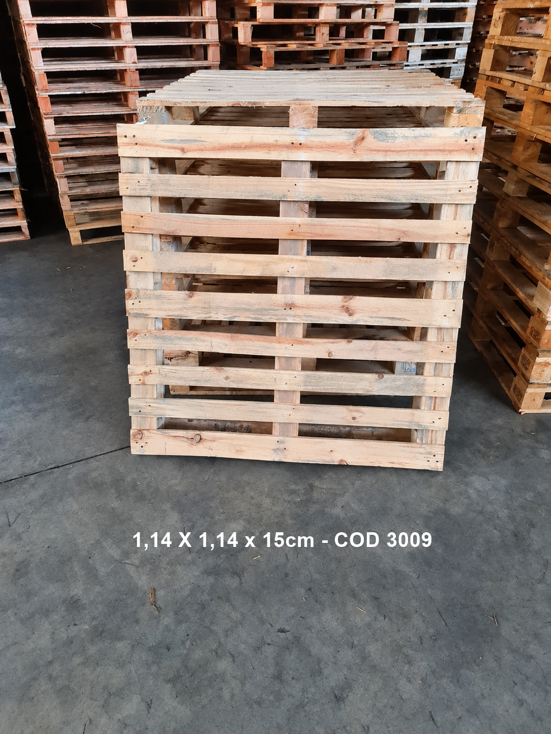 PALLET DESCARTAVEL 1,14 X 1,14 — foto real do catálogo R Ximenes em Contagem MG