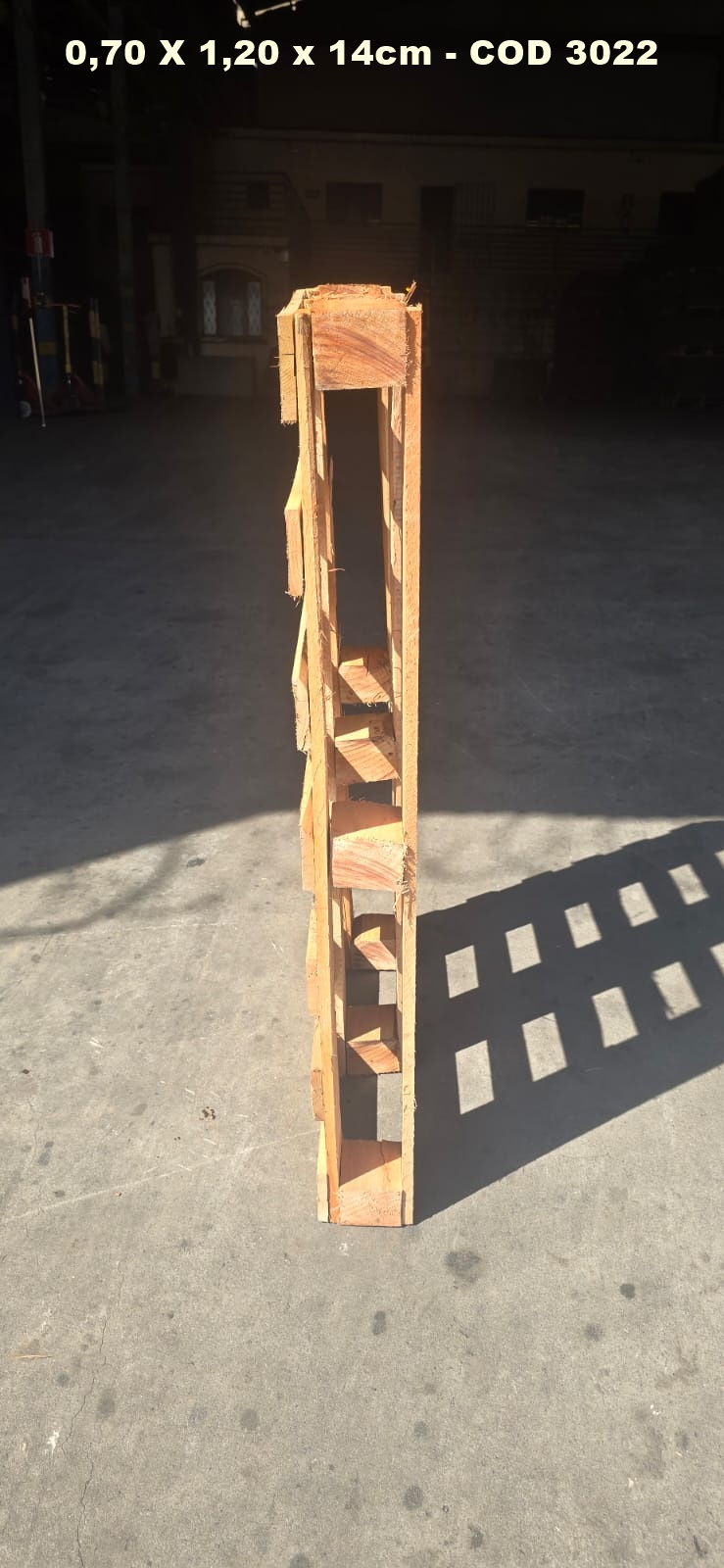 PALLET DESCARTAVEL 0,70 X 1,20 — foto real da R Ximenes em Contagem MG — vista 3