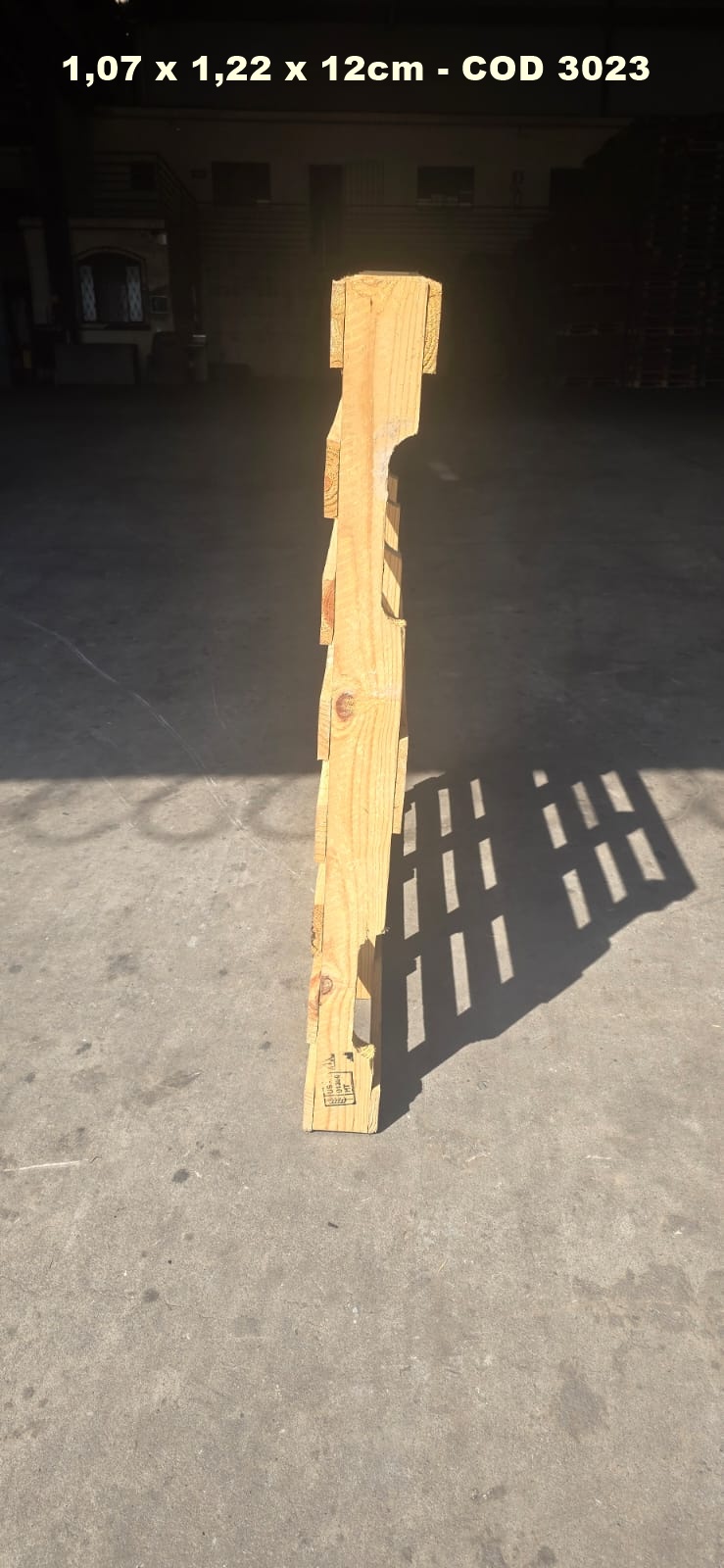 PALLET DESCARTAVEL 1,07 x 1,22 — foto real da R Ximenes em Contagem MG — vista 3