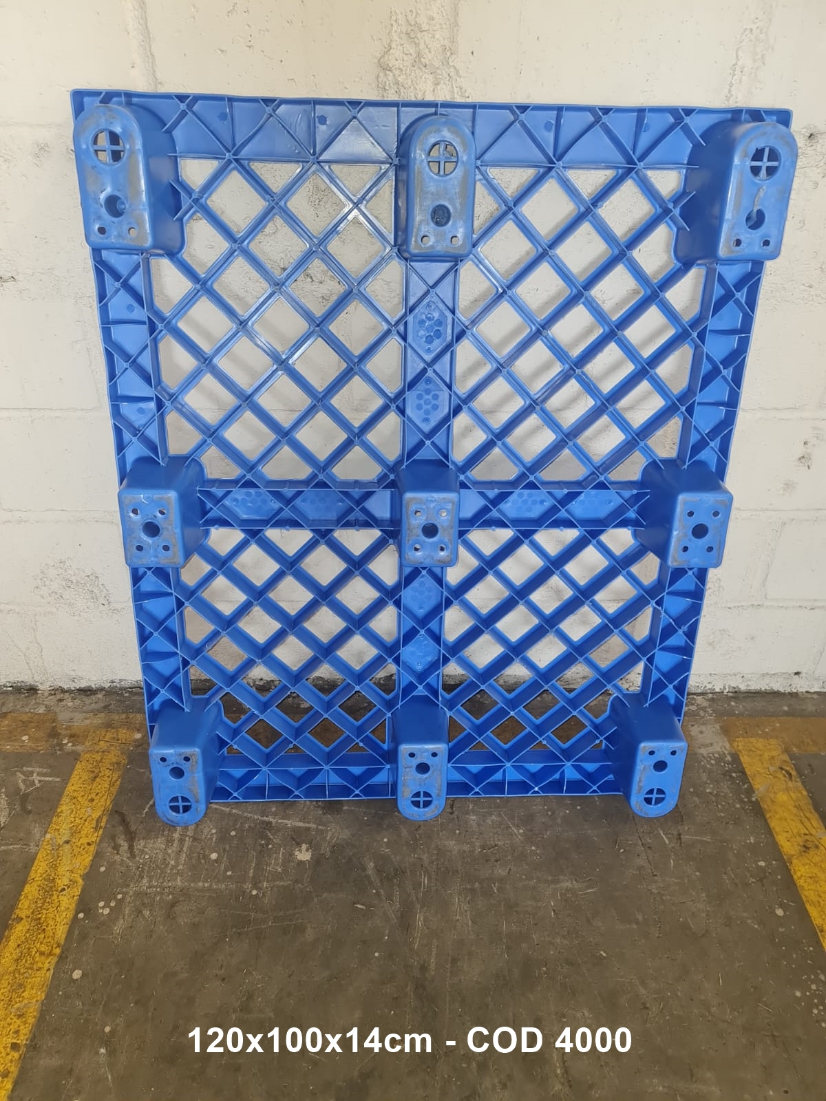 PALLET PLASTICO 1,00 X 1,20 — foto real da R Ximenes em Contagem MG — vista 2