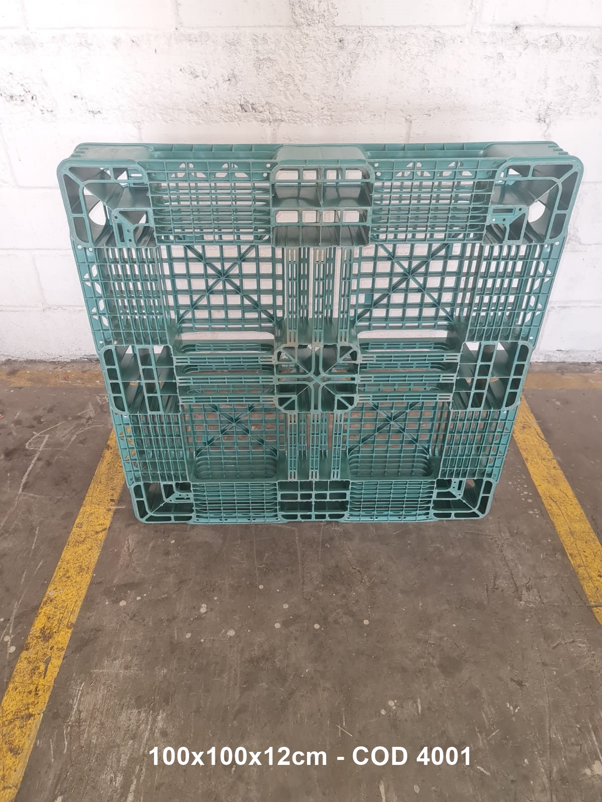 Como avaliar PALLET PLASTICO 1,00 X 1,00 COD 25 para sua operação